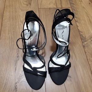 Heels tie around ankle